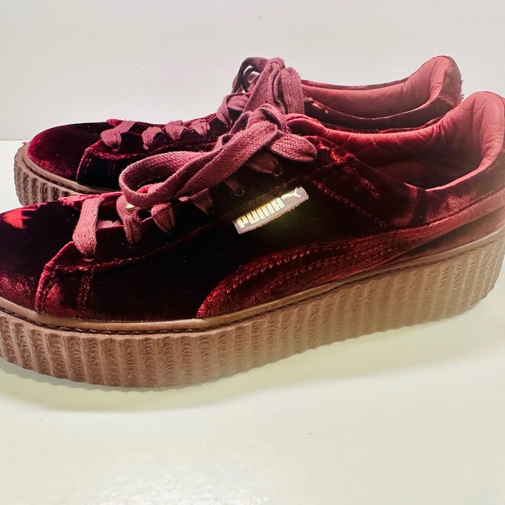 Fenty by Rhianna Puma low top Women's Velvet Burgundy Sneakers Size 9